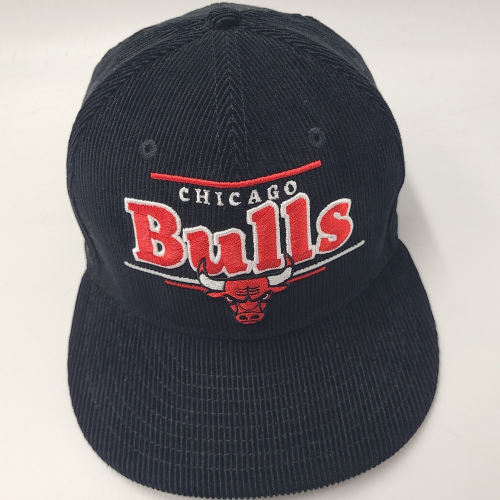 Chicago Bulls‎ Hat Snapback New Era 9Fifty Black Red White NBA Logo Corduroy Men